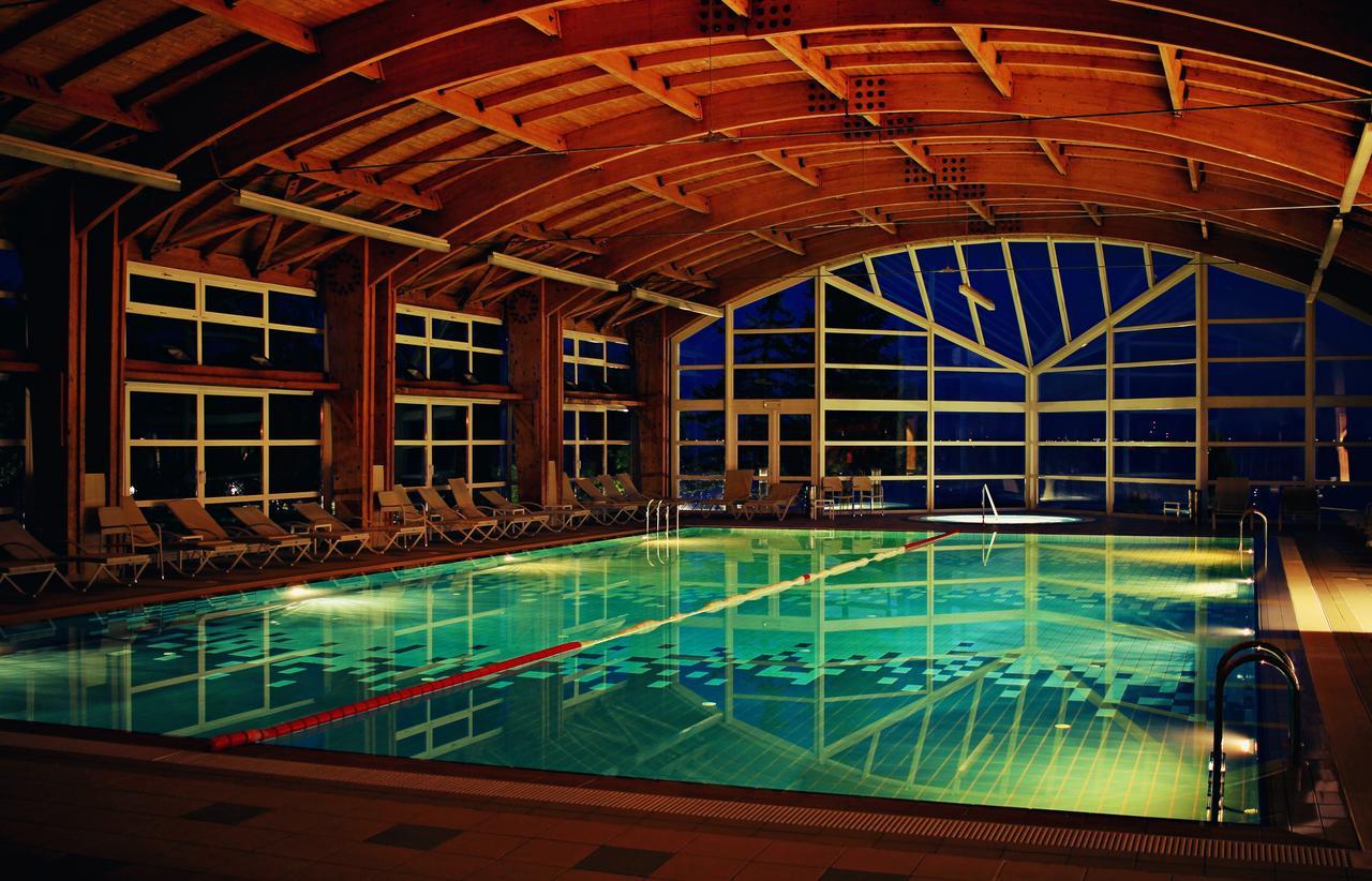 Hotel Marina Port Balatonkenese Bagian luar foto